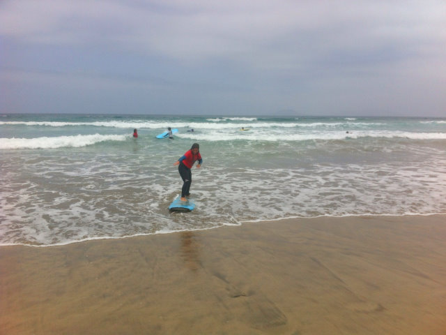 Surfen und Wellenreiten in Famara