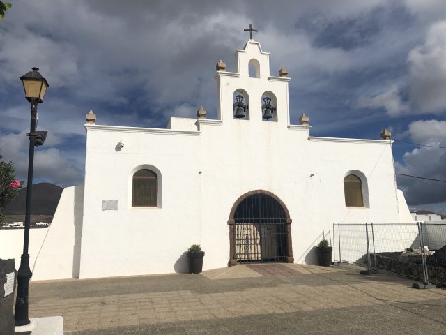 Tías, parish church San Antonio